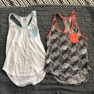Set of 2 Workout Tanks